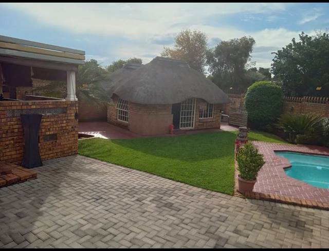 3 BEDROOM HOUSE FOR SALE IN WIERDA PARK